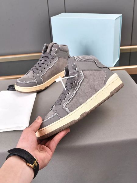 2022 luxury designer curb high casual shoes eco-friendly leather soft comfort men women sneakers, Black
2022 luxury designer curb high casual shoes eco-friendly leather soft comfort men women sneakers, Black