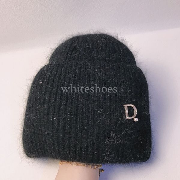 rhinestone letter decoration beanie women winter knitted hat outdoor windproof thicken beanies adjustable hat, Blue;gray
rhinestone letter decoration beanie women winter knitted hat outdoor windproof thicken beanies adjustable hat, Blue;gray