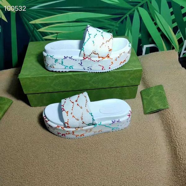 2022 new men women slipper flip flop lady shoes embroidery wedge sandals elevator women designer rubber slides platform scuffs home shoe siz, Black
2022 new men women slipper flip flop lady shoes embroidery wedge sandals elevator women designer rubber slides platform scuffs home shoe siz, Black