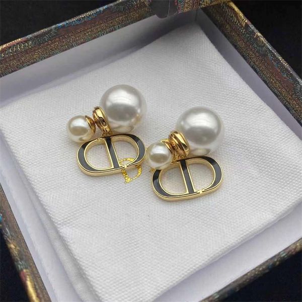 fashion jewelry online temperament style s925 silver needle size pearl enamel net red same type drop glue letter earrings, Golden
fashion jewelry online temperament style s925 silver needle size pearl enamel net red same type drop glue letter earrings, Golden