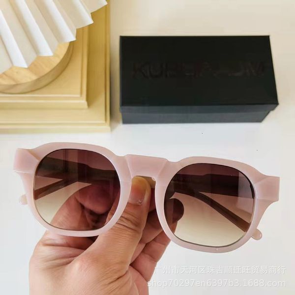 new designer sunglasses 2022 new kubraum sunglass square small frame sunglass ing the same model, White;black
new designer sunglasses 2022 new kubraum sunglass square small frame sunglass ing the same model, White;black