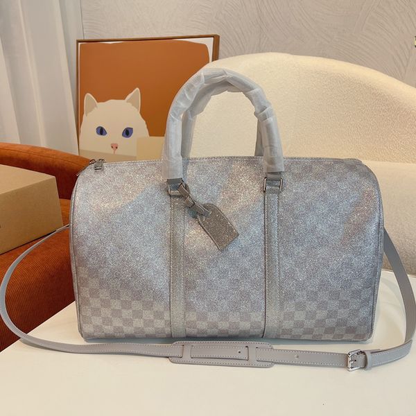 new men duffle bag women lvs purses travel bags hand luggage gradient pu leather handbags large crossbody bags totes size 45*21*26cm
new men duffle bag women lvs purses travel bags hand luggage gradient pu leather handbags large crossbody bags totes size 45*21*26cm