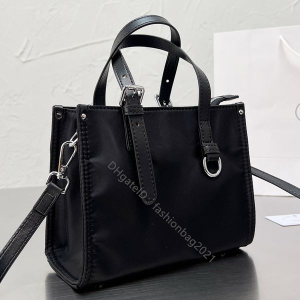 plain fashion shoulder totes bags zipper luxury designer handbags shopping letter square casual handle wallets women cross body coin purse o
plain fashion shoulder totes bags zipper luxury designer handbags shopping letter square casual handle wallets women cross body coin purse o