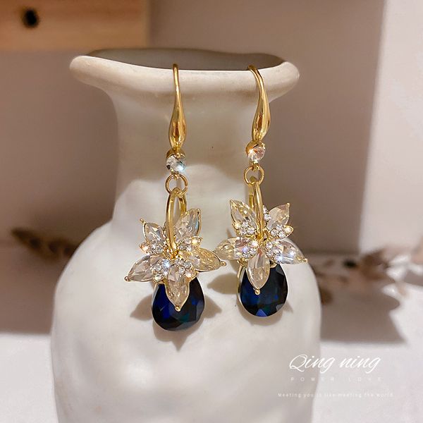 south korea dongdaemun fashion new personalized diamond water drop flower ear hook earrings retro graceful earrings women wholesale, Golden
south korea dongdaemun fashion new personalized diamond water drop flower ear hook earrings retro graceful earrings women wholesale, Golden