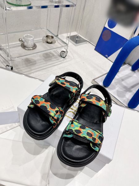 luxury designer women sandal cornflower blue laminated calfskin velcro sandals fashion classic summer women's flat slipper, Black
luxury designer women sandal cornflower blue laminated calfskin velcro sandals fashion classic summer women's flat slipper, Black