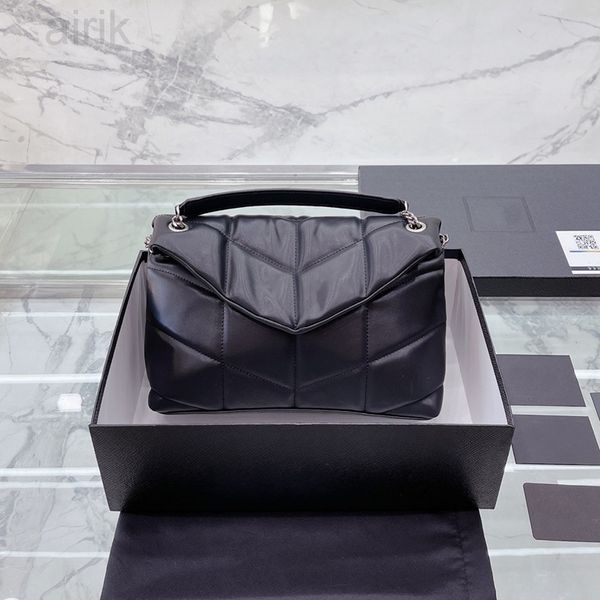 fashion luxury womens flap bag silver chain hardware medium puffer large capacity lady soft leather envelope bag woman favorite shopping
fashion luxury womens flap bag silver chain hardware medium puffer large capacity lady soft leather envelope bag woman favorite shopping