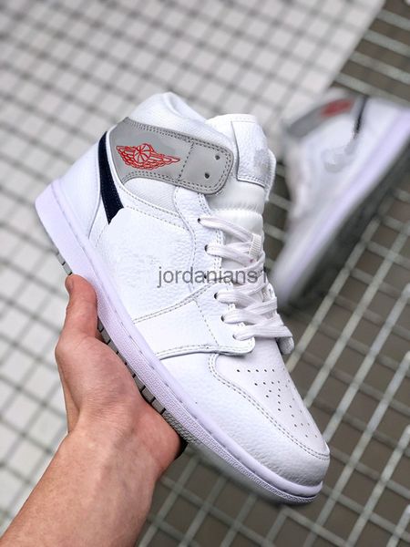 brand shoes fashion classic basketball jumpman 1s mid leather white gym black trainers women outdoor trainers sports original, White;red
brand shoes fashion classic basketball jumpman 1s mid leather white gym black trainers women outdoor trainers sports original, White;red