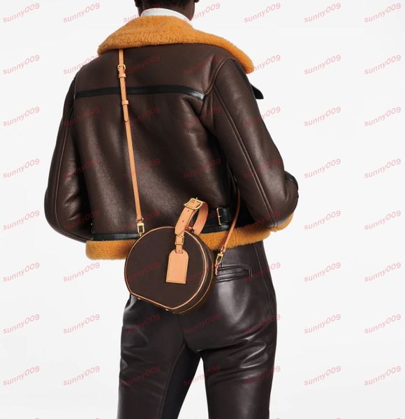 new portable fashion luxury bag design double zipper diagonal women's bag lattice old flower print m43514
new portable fashion luxury bag design double zipper diagonal women's bag lattice old flower print m43514