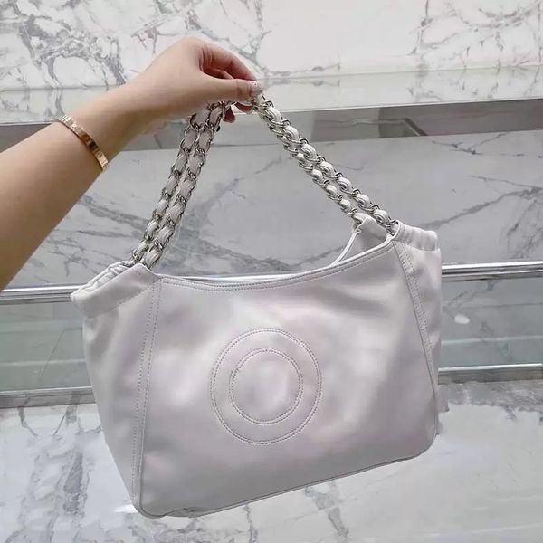 ladies genuine leather shopping bags vintage white black classic handbags double metal chains chain hardware badge pattern shoulder bag tote
ladies genuine leather shopping bags vintage white black classic handbags double metal chains chain hardware badge pattern shoulder bag tote