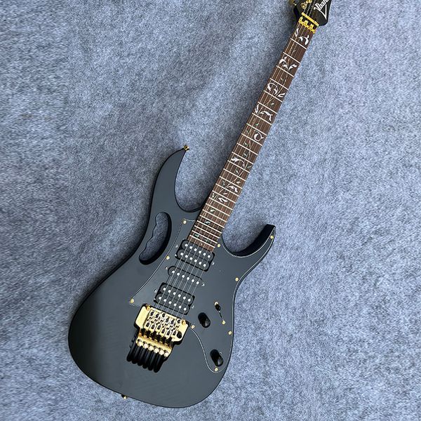 2022classic 7v electric guitar high-end matte surface professional vibrato system rock band timbre delivery to home
2022classic 7v electric guitar high-end matte surface professional vibrato system rock band timbre delivery to home