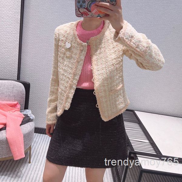 women's jackets plaid woven jacket temperament celebrity sweet breasted straight tube thin soft nylon high end, Black;brown
women's jackets plaid woven jacket temperament celebrity sweet breasted straight tube thin soft nylon high end, Black;brown