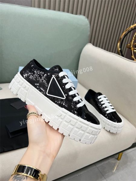 designer shoes technology trainers sneakers men women fashion breathable outdoor platform flat casual trainer sneaker size35-40, Black
designer shoes technology trainers sneakers men women fashion breathable outdoor platform flat casual trainer sneaker size35-40, Black