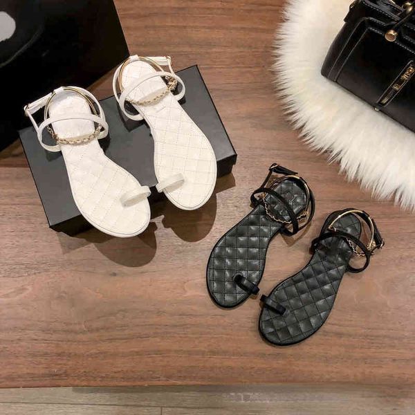 flat sandals 2022 summer new beach wear chain round head clip toe small fragrant cool slippers women, Black
flat sandals 2022 summer new beach wear chain round head clip toe small fragrant cool slippers women, Black