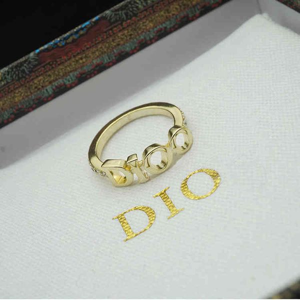 jewelry year new letter female star's same fashion brass diamond ring, Silver
jewelry year new letter female star's same fashion brass diamond ring, Silver