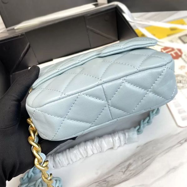 fm trendy square mini flap bag lambskin paint colorblock metal thick chain designer classic quilted plaid hardware shoulder bag french luxur
fm trendy square mini flap bag lambskin paint colorblock metal thick chain designer classic quilted plaid hardware shoulder bag french luxur
