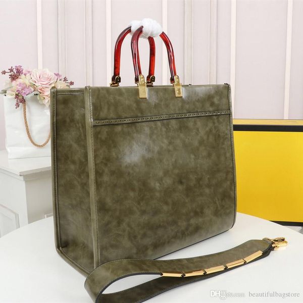 luxurys designers bags shoulder shopping bag leather material amber double handle large capacity letter men women universal classic style po
luxurys designers bags shoulder shopping bag leather material amber double handle large capacity letter men women universal classic style po