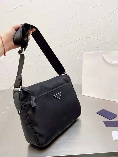 women shoulder designers bags large high postman bag 2021 and men's 925 sbriefcase luxury women's fashion shopping nylon capa omgg
women shoulder designers bags large high postman bag 2021 and men's 925 sbriefcase luxury women's fashion shopping nylon capa omgg