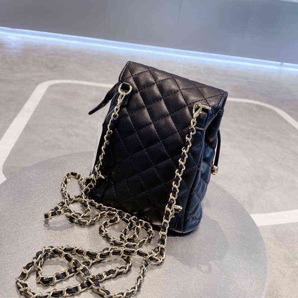women's casual travel backpack solid color diamond lattice chain pu leather school bag220509
women's casual travel backpack solid color diamond lattice chain pu leather school bag220509