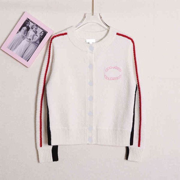 women's knits tees xiaoxiangfeng autumn and winter baseball style fashion trend women's cardigan loose version round neck knitted, White
women's knits tees xiaoxiangfeng autumn and winter baseball style fashion trend women's cardigan loose version round neck knitted, White