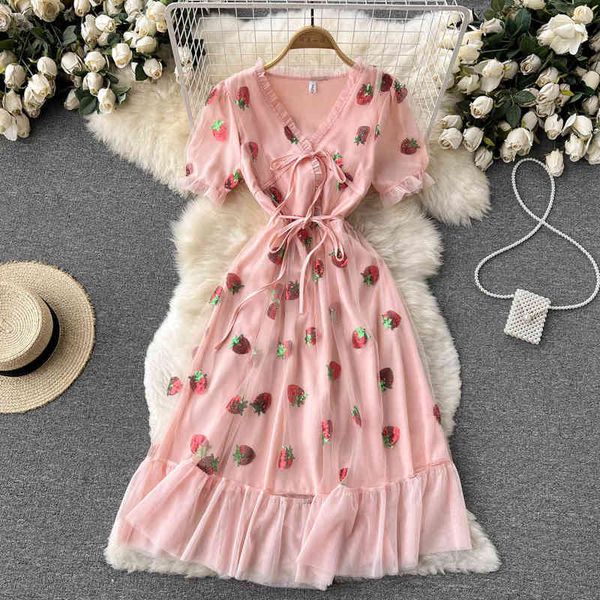 casual dresses fairy bubble sleeve strawberry sequin embroidered dress seaside holiday fashion beach skirt big swing long summer trend kroa, Black;gray
casual dresses fairy bubble sleeve strawberry sequin embroidered dress seaside holiday fashion beach skirt big swing long summer trend kroa, Black;gray