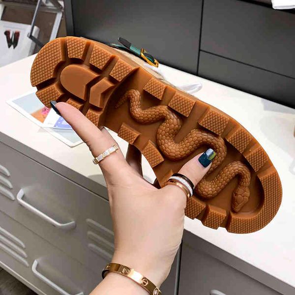 latest women boots martin boot real leather non-slip classcial lace-up booties cowskin fashion trend tweed hight quality platform shoe, Black
latest women boots martin boot real leather non-slip classcial lace-up booties cowskin fashion trend tweed hight quality platform shoe, Black