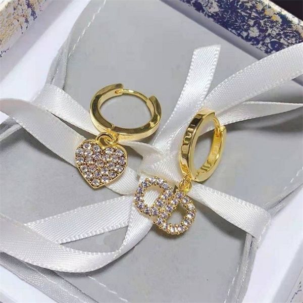 14% off jewelry the new di letter full diamond love female brass simple heart-shaped earrings, Golden
14% off jewelry the new di letter full diamond love female brass simple heart-shaped earrings, Golden