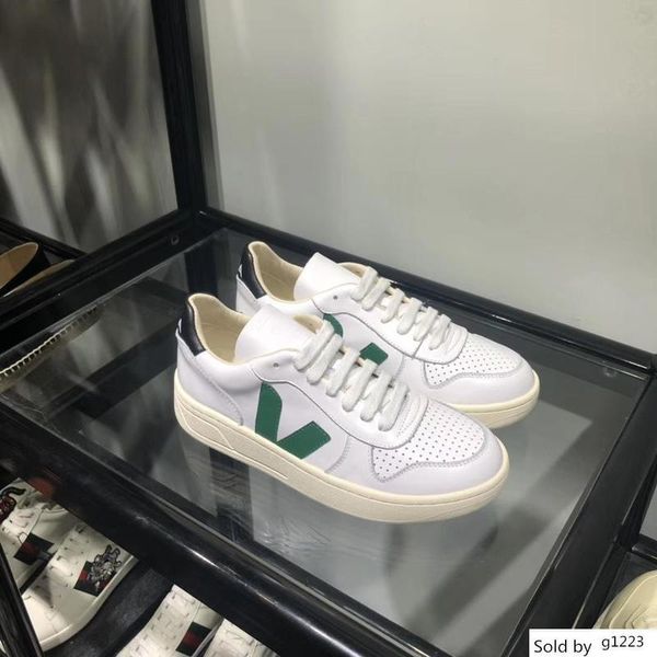 french veja shoes men women general head cowhide v10 series baitao retro flat bottom leisure sports board shoes z1
french veja shoes men women general head cowhide v10 series baitao retro flat bottom leisure sports board shoes z1