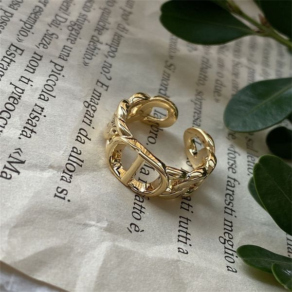 81% off factory for sale family's new ring for women's simple open hand decoration, personalized ring, adjustable, Silver
81% off factory for sale family's new ring for women's simple open hand decoration, personalized ring, adjustable, Silver