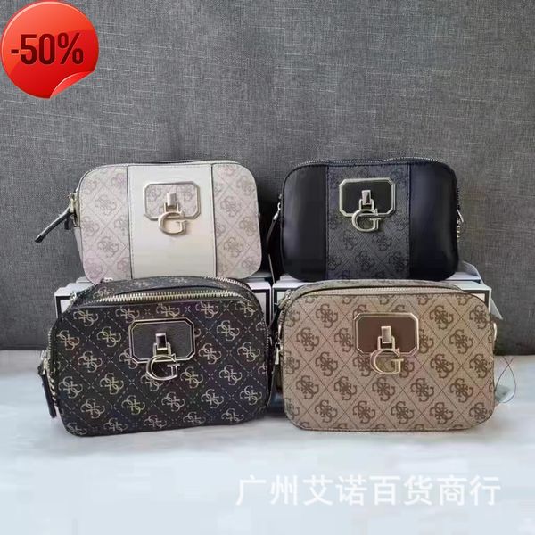 luxury designergs home 2022 new fashion printed old flower small square single shoulder messenger women's bag
luxury designergs home 2022 new fashion printed old flower small square single shoulder messenger women's bag