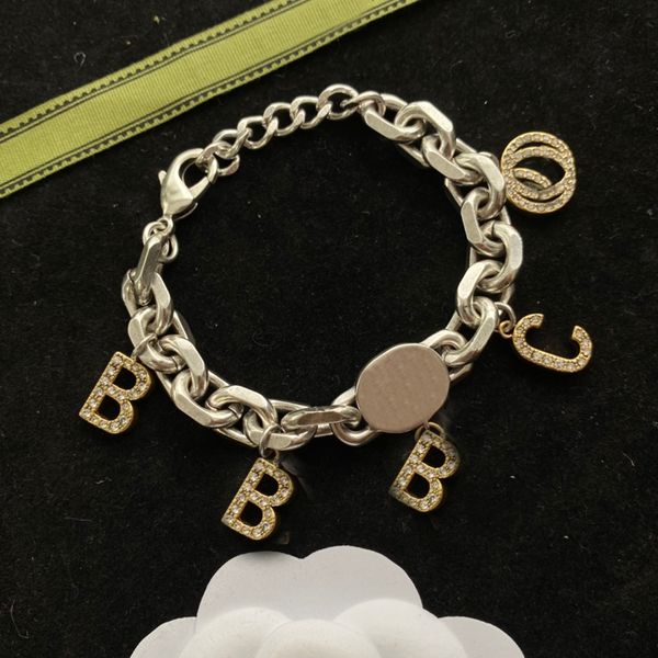 women designers bracelet silver necklace for mens luxury jewelry letters pendant love bracelets g brand chain link box hip pop box 42002
women designers bracelet silver necklace for mens luxury jewelry letters pendant love bracelets g brand chain link box hip pop box 42002