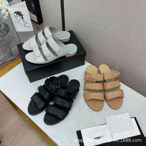 slippers summer double-c fashion comfortable slippers women's straight line low heel sandals, Black
slippers summer double-c fashion comfortable slippers women's straight line low heel sandals, Black