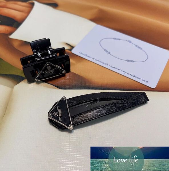 simple leather triangle mark bb clip and small clamp european and american fashion essential item, Golden;white
simple leather triangle mark bb clip and small clamp european and american fashion essential item, Golden;white