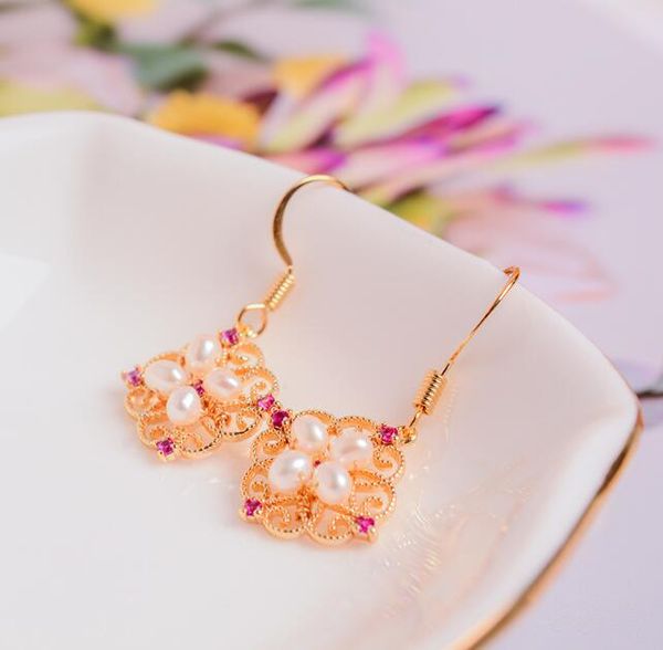 14k gold plated hollowed out crystal ear hook dangle & chandelier natural freshwater pearl earrings white lady/girl wedding fashion jewelry, Silver
14k gold plated hollowed out crystal ear hook dangle & chandelier natural freshwater pearl earrings white lady/girl wedding fashion jewelry, Silver