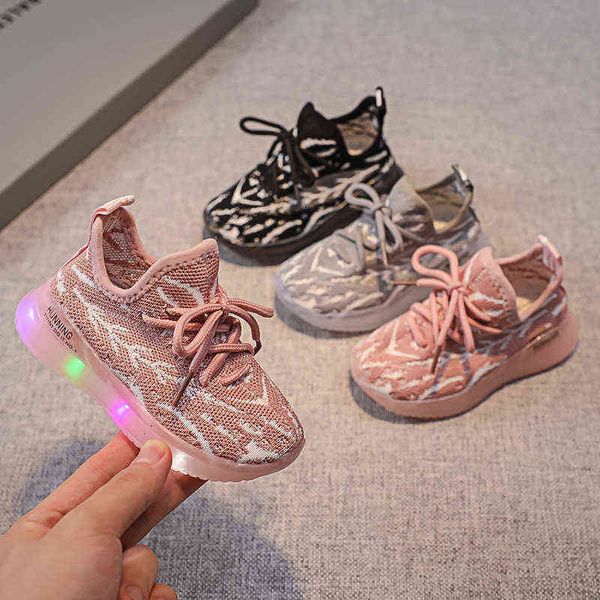 2021 graffiti stripes designer kids shoes for boys with luminous sole glowing up girls sneakers lace up baby sports shoes e06281 g220422, Black;red
2021 graffiti stripes designer kids shoes for boys with luminous sole glowing up girls sneakers lace up baby sports shoes e06281 g220422, Black;red