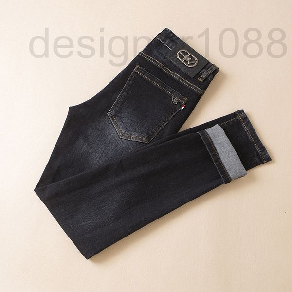 men's jeans designer fashion brand high-end jeans men's autumn and winter new embroidery fashion young small straight leg elastic, Blue
men's jeans designer fashion brand high-end jeans men's autumn and winter new embroidery fashion young small straight leg elastic, Blue