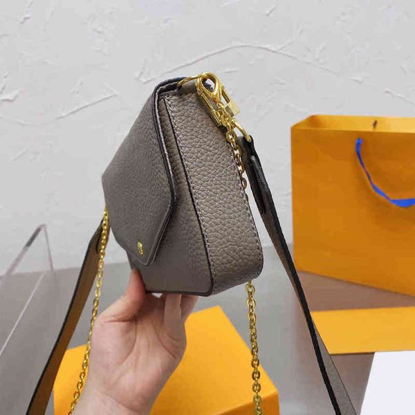 cross body shoulder bags women handbag fashion shopping classic wild quality leather embossed school designer purses 1018
cross body shoulder bags women handbag fashion shopping classic wild quality leather embossed school designer purses 1018