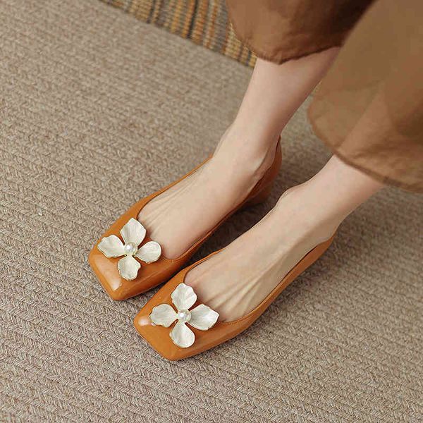 boots shallow mouth single shoe square head flower clover one foot women's shoes middle heel thick pearl versatile spring z2dd, Black
boots shallow mouth single shoe square head flower clover one foot women's shoes middle heel thick pearl versatile spring z2dd, Black