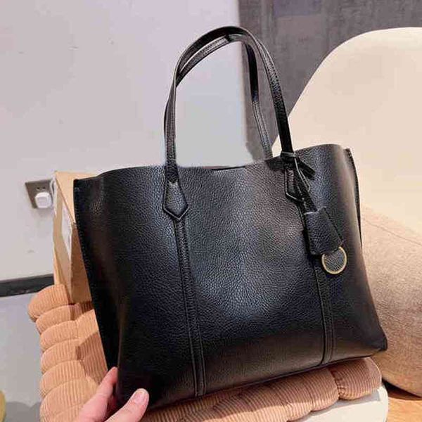 large capacity totes fashion leather designers shoulder bags woman handbag lady shopping female purse 220517
large capacity totes fashion leather designers shoulder bags woman handbag lady shopping female purse 220517
