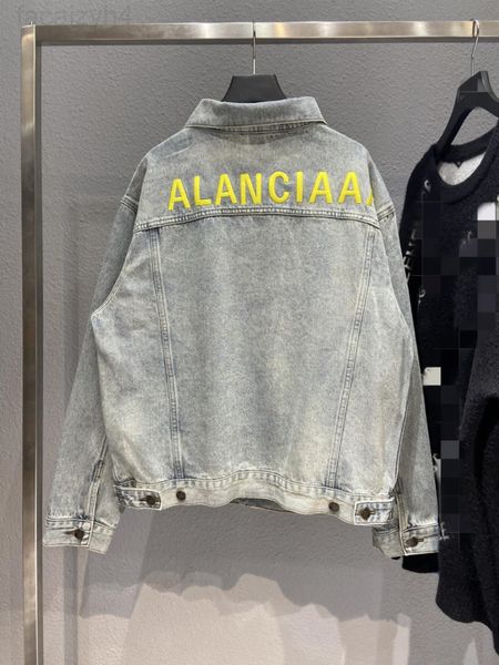 women's jackets designer heavy industry stone mill washing water back english yellow letters double-sided three-dimensional embroidery, Black;brown
women's jackets designer heavy industry stone mill washing water back english yellow letters double-sided three-dimensional embroidery, Black;brown