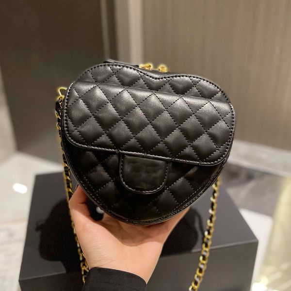 22ss france designer heart love style bags quilted matelasse chain crossbody shoulder gold hardware mini outdoor sacoche cute cosmetic luxur
22ss france designer heart love style bags quilted matelasse chain crossbody shoulder gold hardware mini outdoor sacoche cute cosmetic luxur