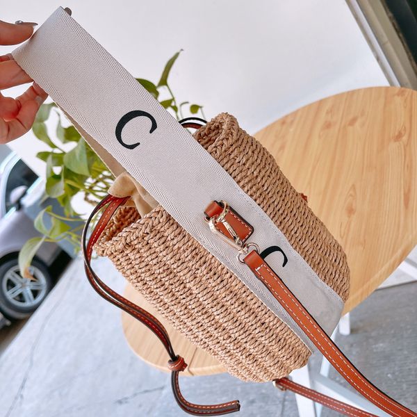 2022 fashion bamboo basket ladies bucket straw handbag beach one shoulder messenger handbag luxury designer handbag
2022 fashion bamboo basket ladies bucket straw handbag beach one shoulder messenger handbag luxury designer handbag