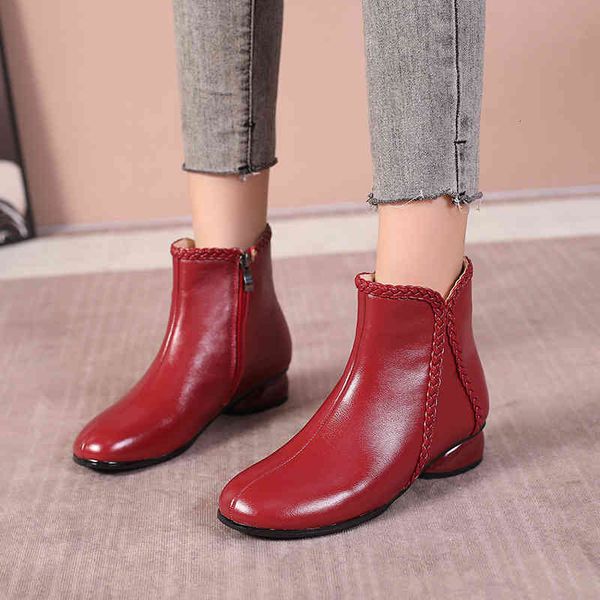 slippers winter cowhide round head thick heel middle short boots women's martin plus plush red large 8638 716x, Black
slippers winter cowhide round head thick heel middle short boots women's martin plus plush red large 8638 716x, Black