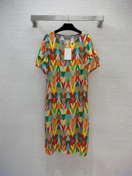 62 2022 runway dress springsummer dress v neck short sleeve brand same style empire womens dress fashion weilan, Black
62 2022 runway dress springsummer dress v neck short sleeve brand same style empire womens dress fashion weilan, Black