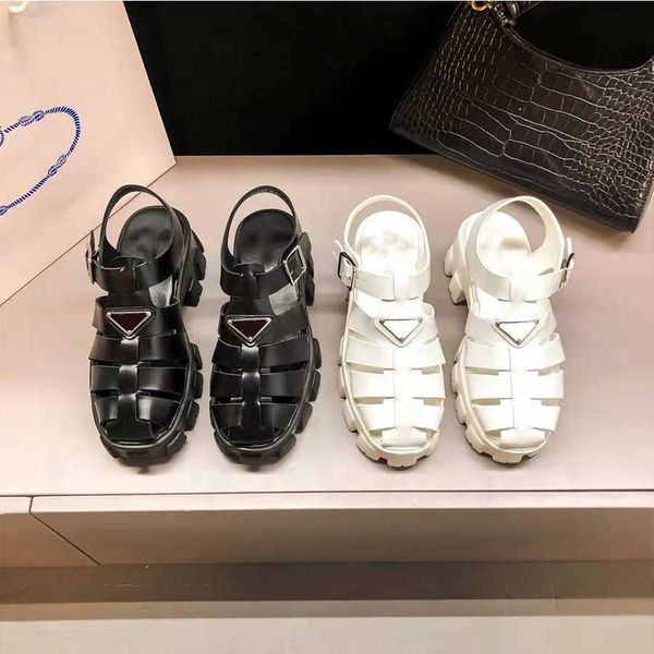 famous fashion brand sandals platform black and white shoes 35-40 foam runners beautiful scuffs
famous fashion brand sandals platform black and white shoes 35-40 foam runners beautiful scuffs
