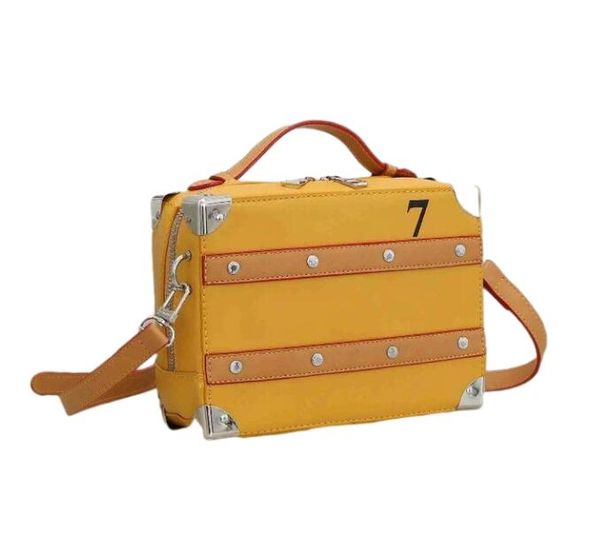 women petite malle totes messenger bag handbags iconic bags briefcase handles shoulder cross body wallet designer leather embossing fashion
women petite malle totes messenger bag handbags iconic bags briefcase handles shoulder cross body wallet designer leather embossing fashion