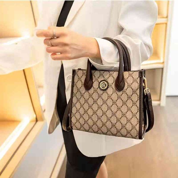 fashion trend new ladies luxury brand designer bag wholesale women's 2022 old flower printing large portable shoulder capacity tote
fashion trend new ladies luxury brand designer bag wholesale women's 2022 old flower printing large portable shoulder capacity tote