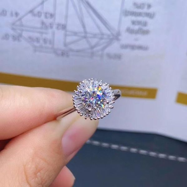 cluster trendy rings moissanite ring ladies jewelry engagement wedding 925 silver birthday gift sale clearance sale, Golden;silver
cluster trendy rings moissanite ring ladies jewelry engagement wedding 925 silver birthday gift sale clearance sale, Golden;silver