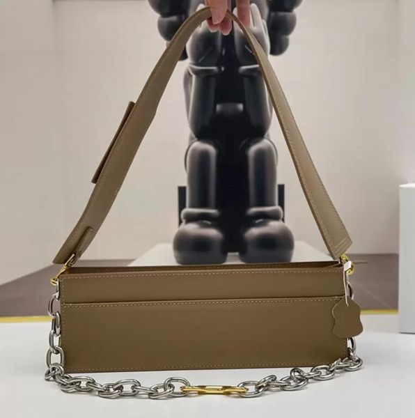 thick chain shoulder bag square designer ladies purse luxury tote underarm bag retro handbag crossbody bags large-capacity versatile wallet
thick chain shoulder bag square designer ladies purse luxury tote underarm bag retro handbag crossbody bags large-capacity versatile wallet