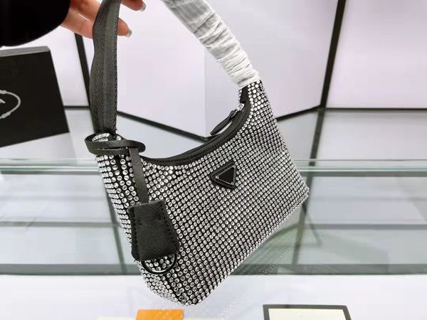 22 new rhinestone hobo bag armpit full diamond bag handbag messenger bags blingbling-bag shopping date banquet must-have gift box
22 new rhinestone hobo bag armpit full diamond bag handbag messenger bags blingbling-bag shopping date banquet must-have gift box