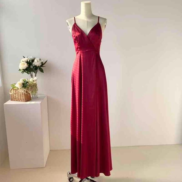 casual dresses foreign trade original single host banquet party dress suspender satin backless high waist big swing, Black;gray
casual dresses foreign trade original single host banquet party dress suspender satin backless high waist big swing, Black;gray